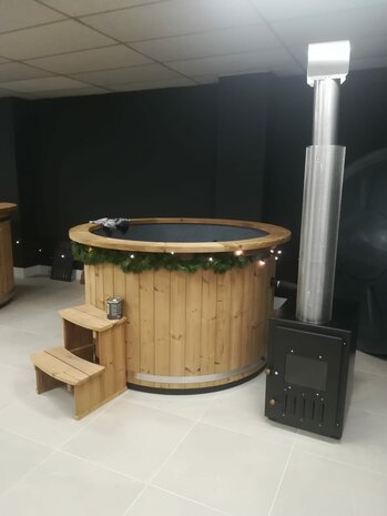 Hottub Externe kachel 160cm met houten rand